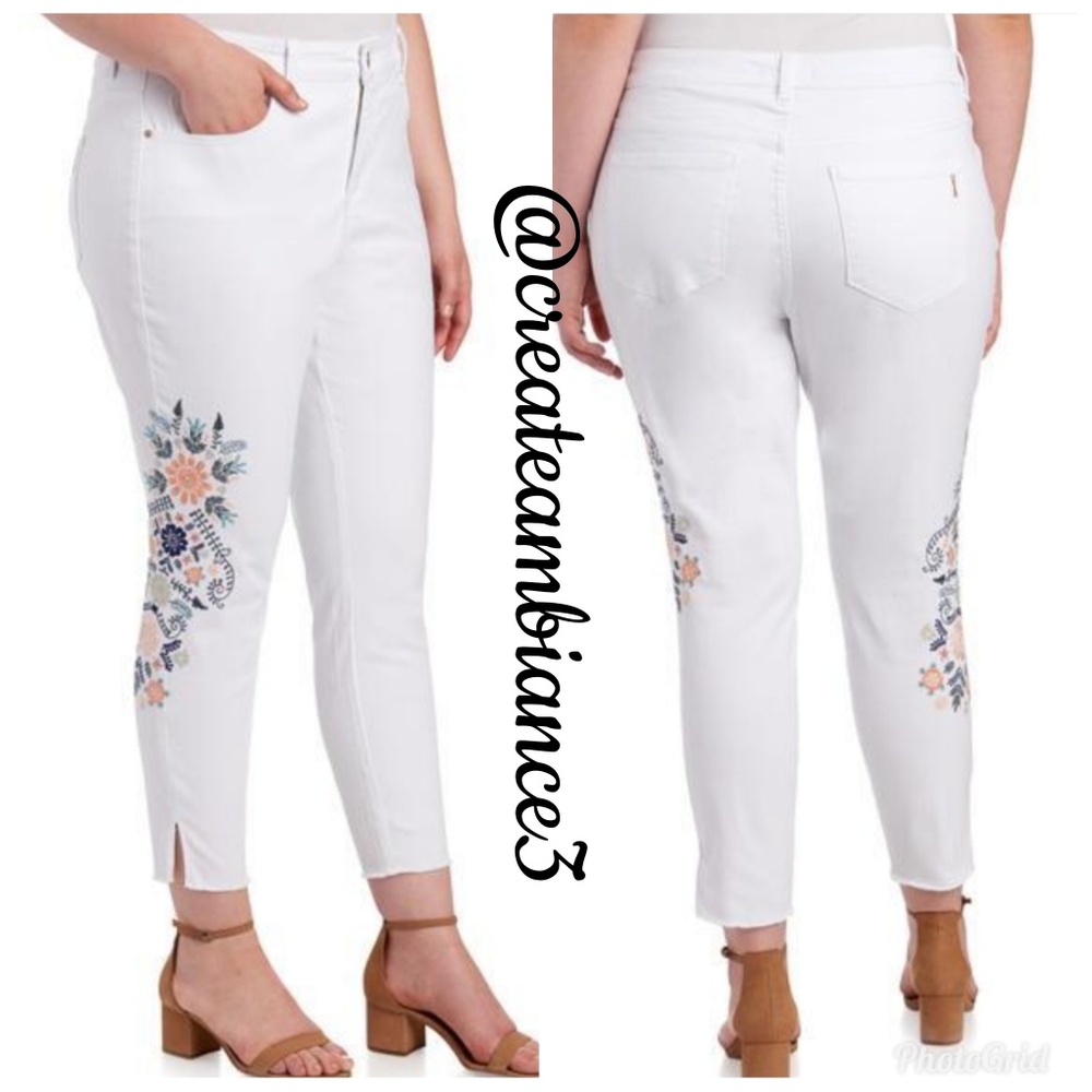 Embroidered Ankle Skinny Jeans